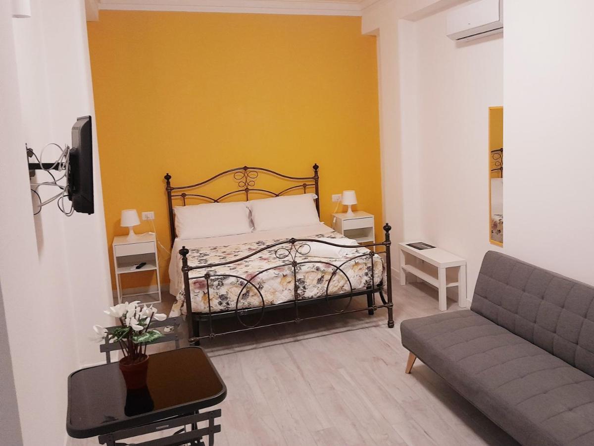 Bed and Breakfast La Stazione 92 CTA Exterior foto